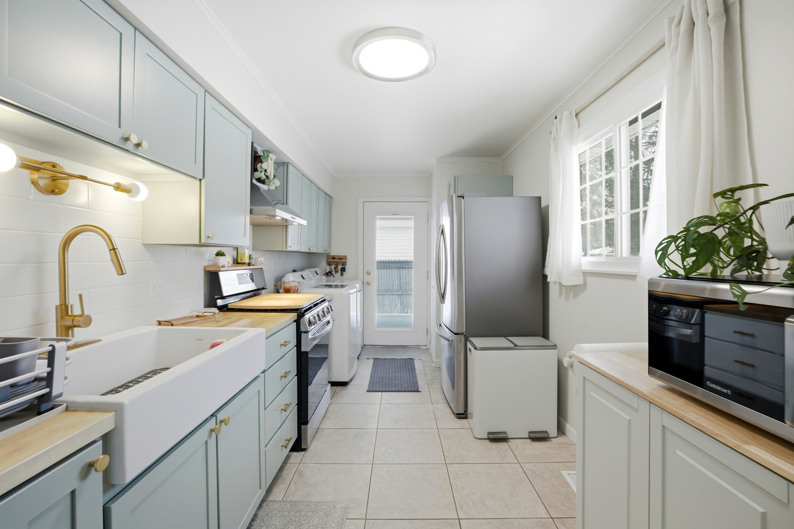 353 E Norman Lane, Wheeling, IL 60090