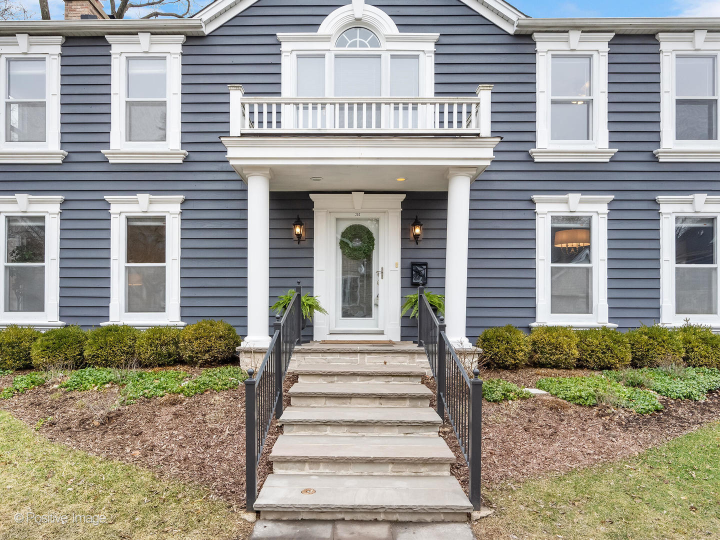 202 Pine Tree Lane, La Grange Park, IL 60526