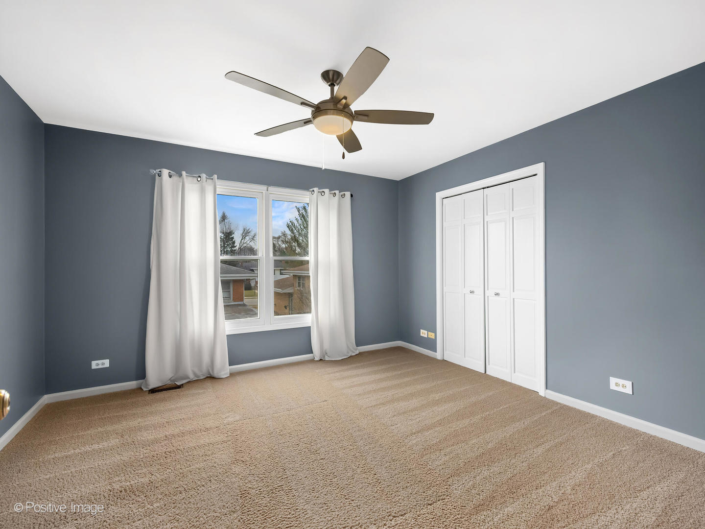 202 Pine Tree Lane, La Grange Park, IL 60526