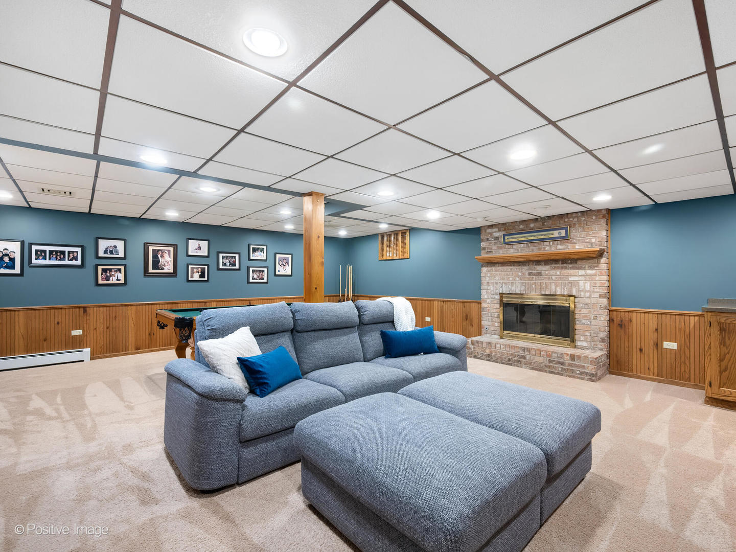 202 Pine Tree Lane, La Grange Park, IL 60526