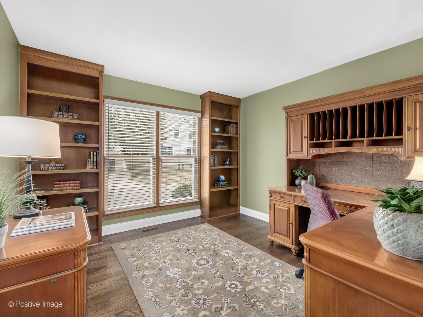 202 Pine Tree Lane, La Grange Park, IL 60526