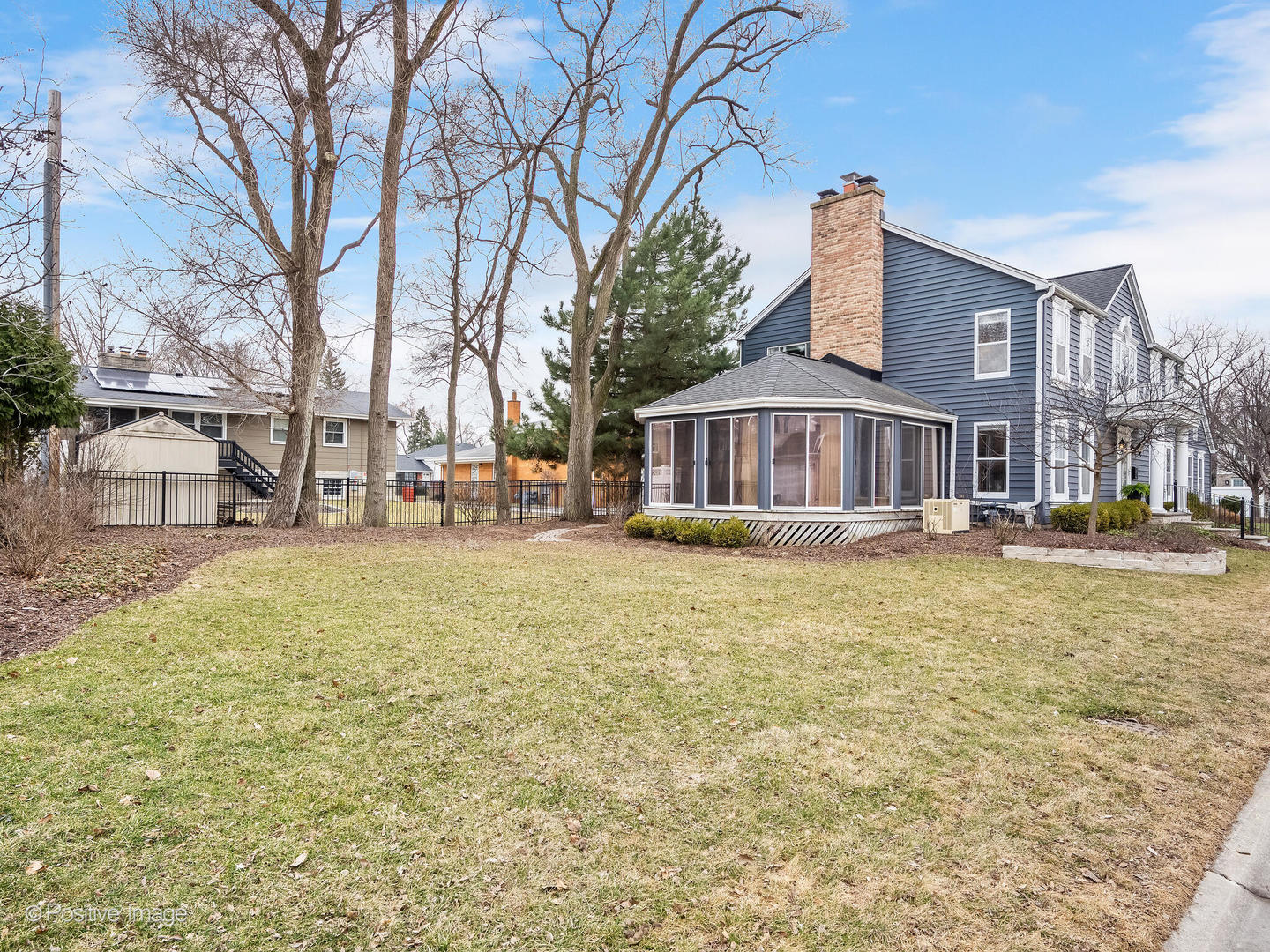 202 Pine Tree Lane, La Grange Park, IL 60526