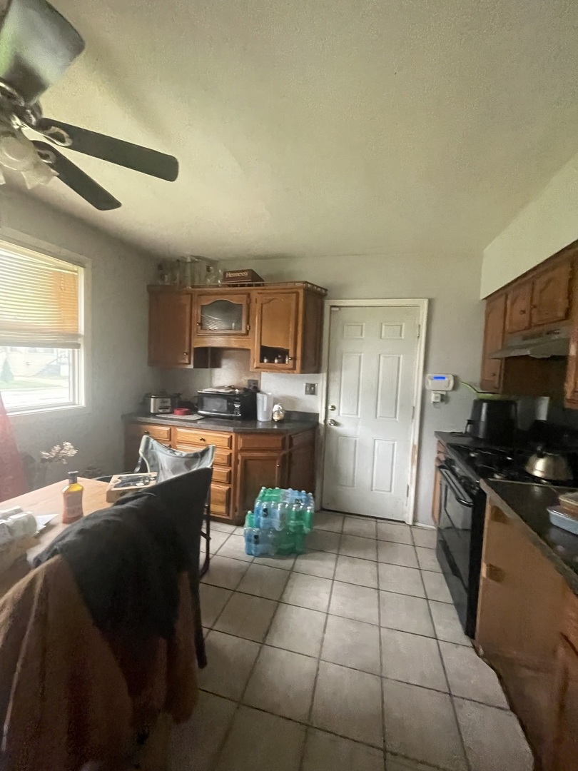 775 Greenbay Avenue, Calumet City, IL 60409