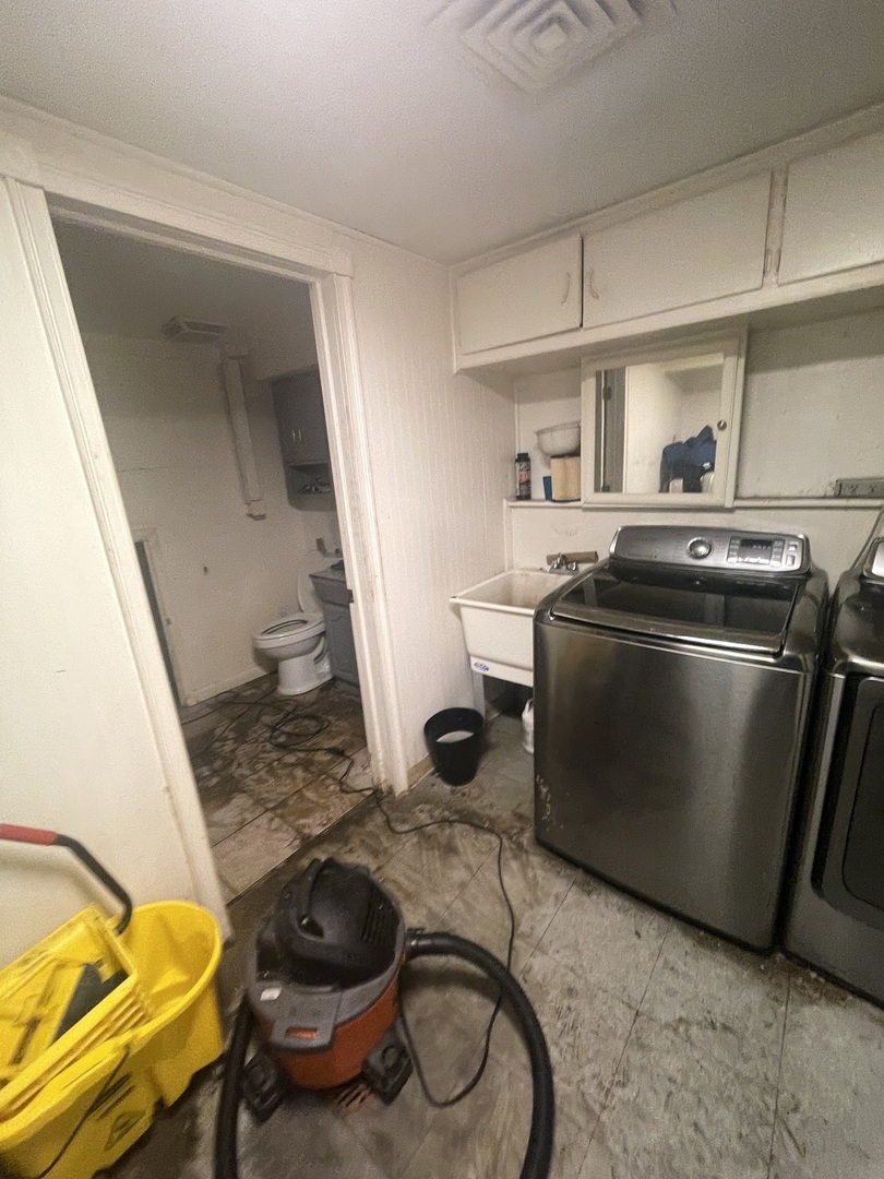 775 Greenbay Avenue, Calumet City, IL 60409