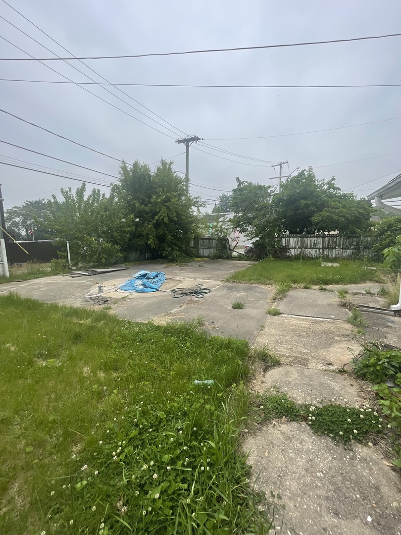 775 Greenbay Avenue, Calumet City, IL 60409