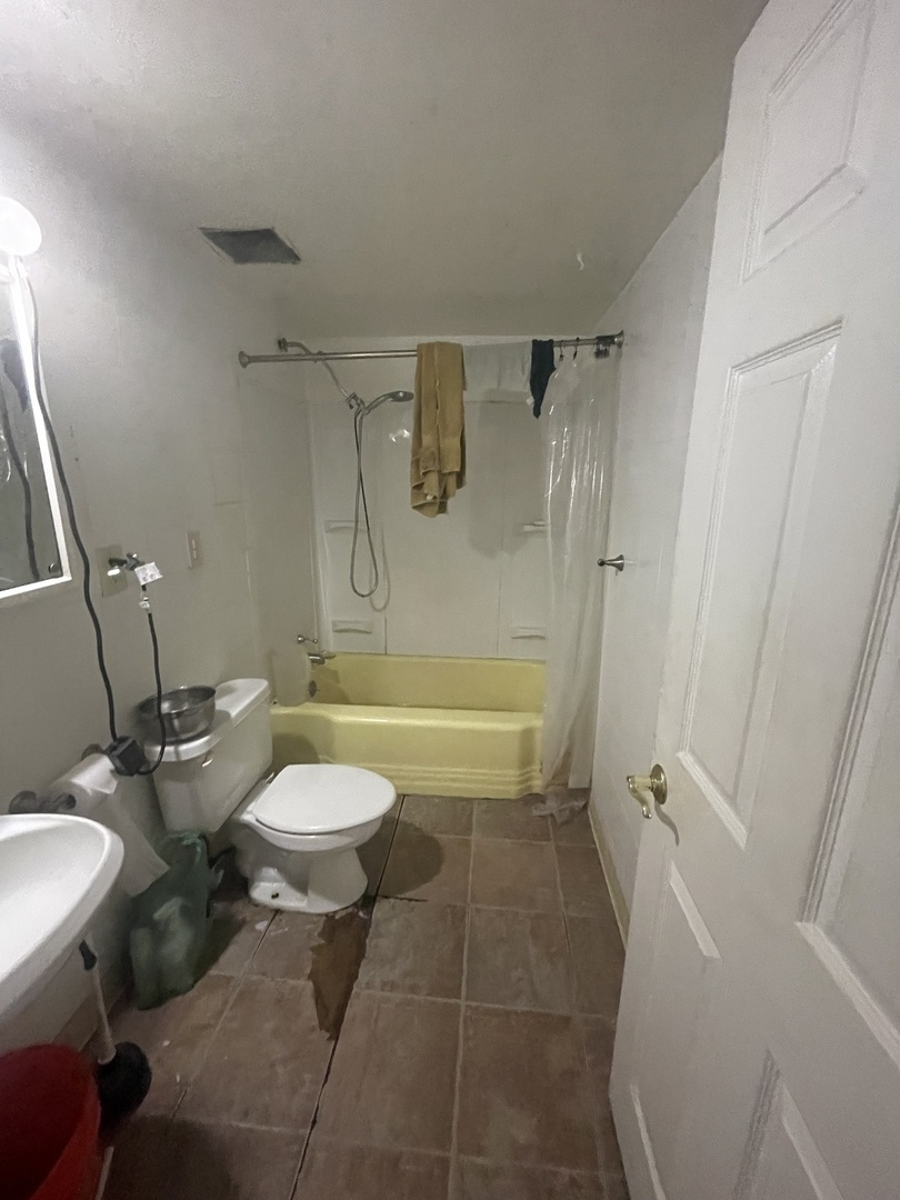 775 Greenbay Avenue, Calumet City, IL 60409