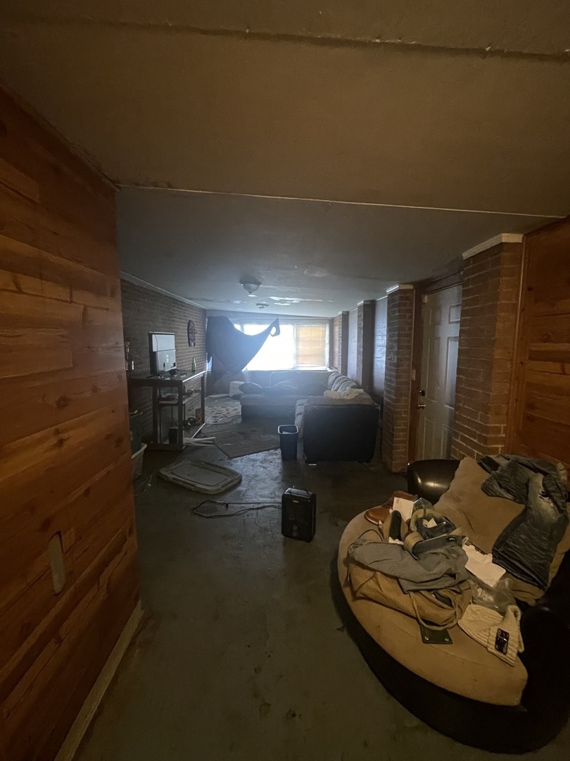 775 Greenbay Avenue, Calumet City, IL 60409