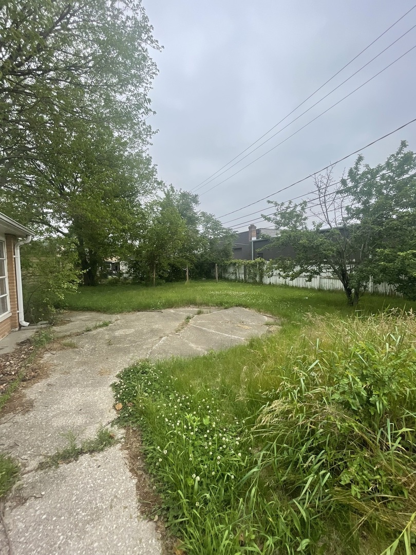 775 Greenbay Avenue, Calumet City, IL 60409