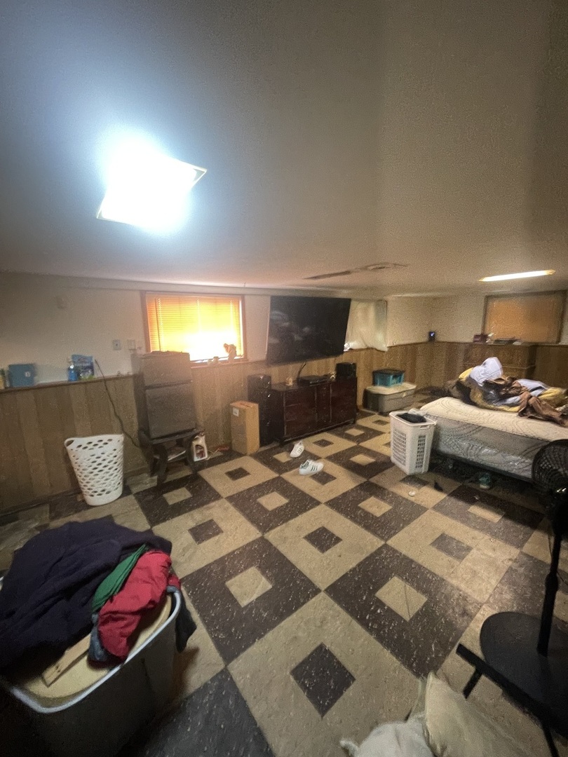 775 Greenbay Avenue, Calumet City, IL 60409