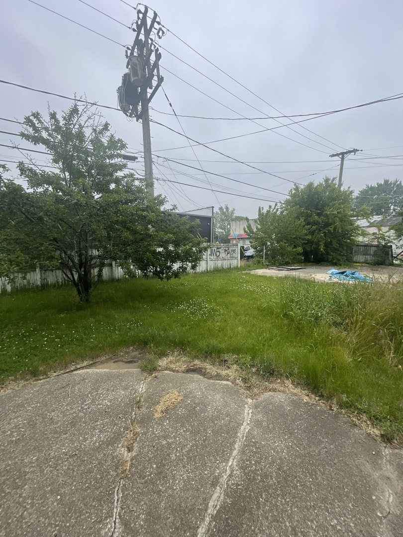 775 Greenbay Avenue, Calumet City, IL 60409