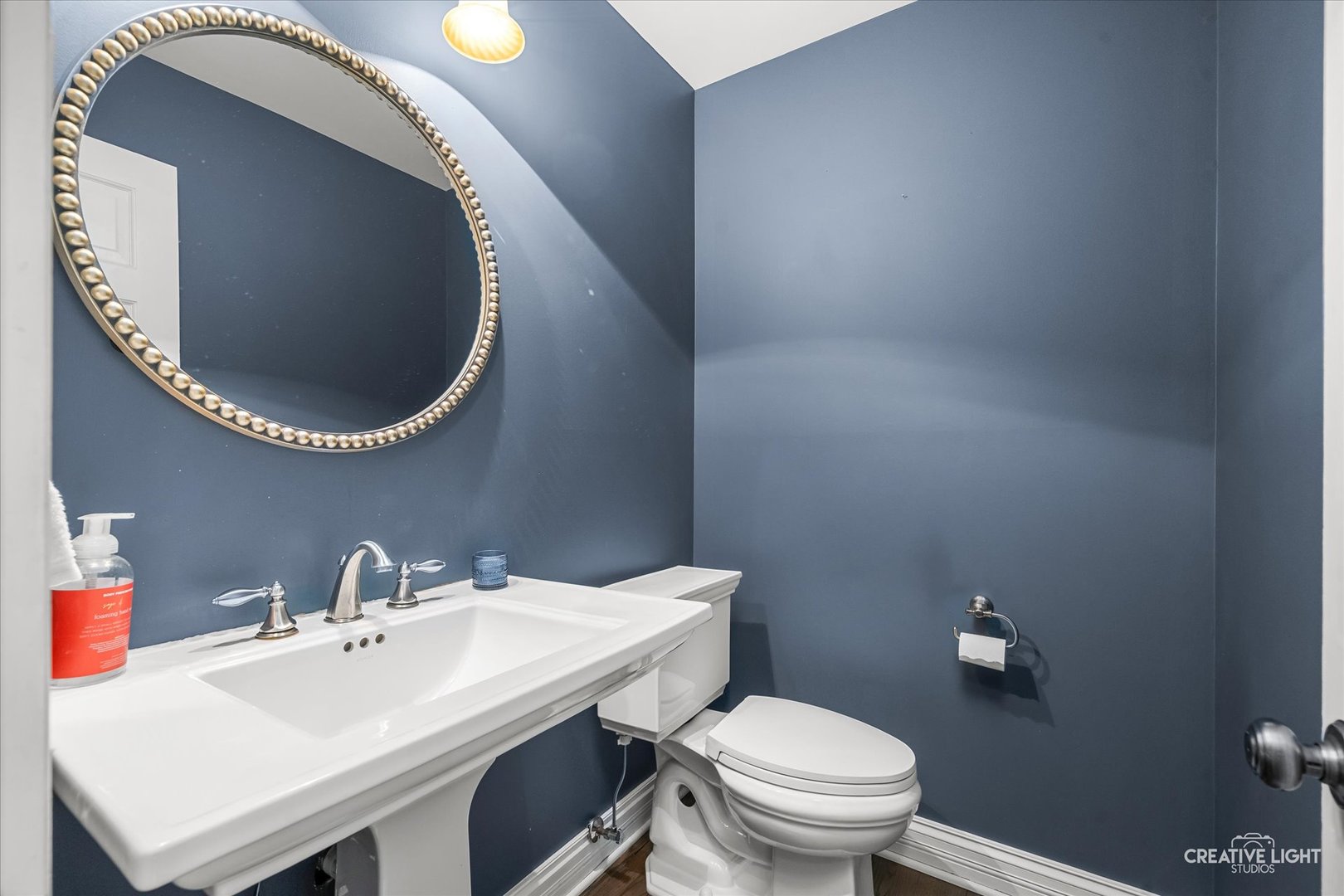 1909 Montclair Drive, Naperville, IL 60565