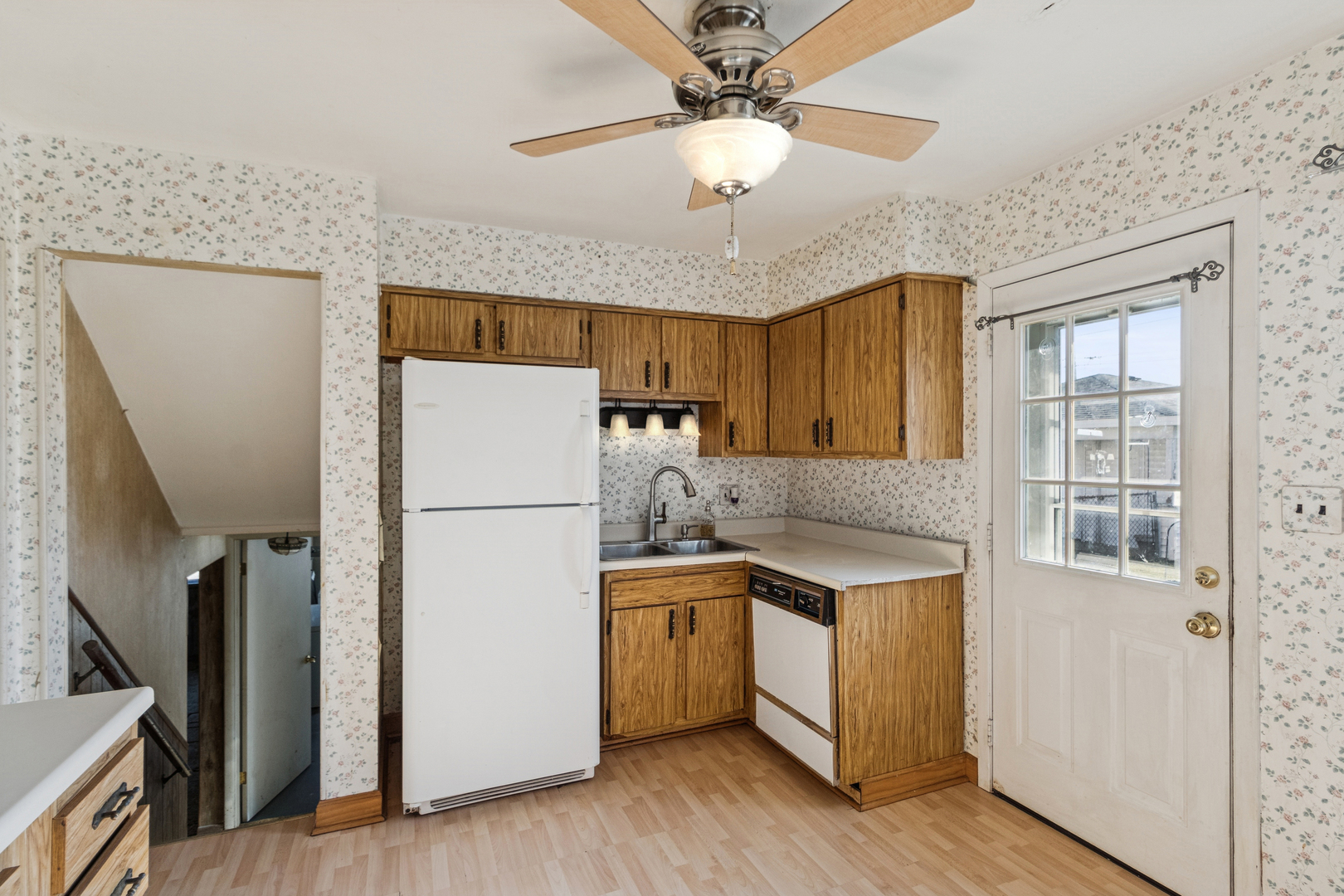 431 S Ardmore Terrace, Addison, IL 60101