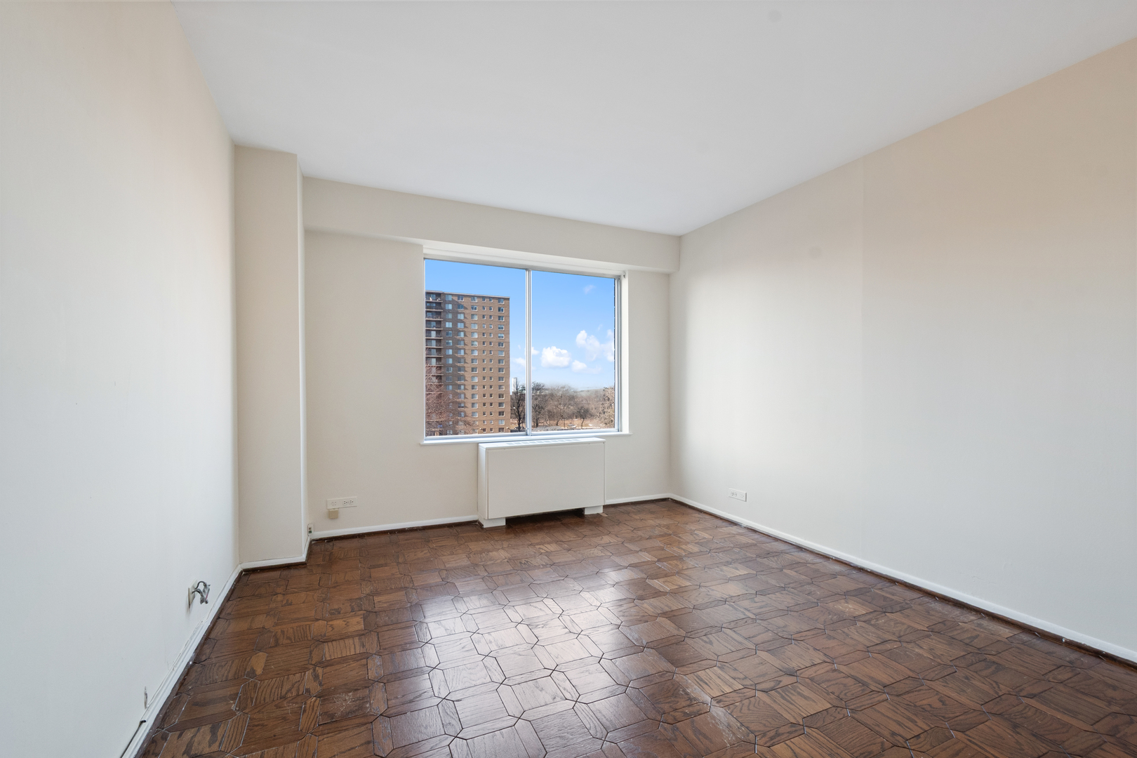 7061 N Kedzie Avenue #613, Chicago, IL 60645
