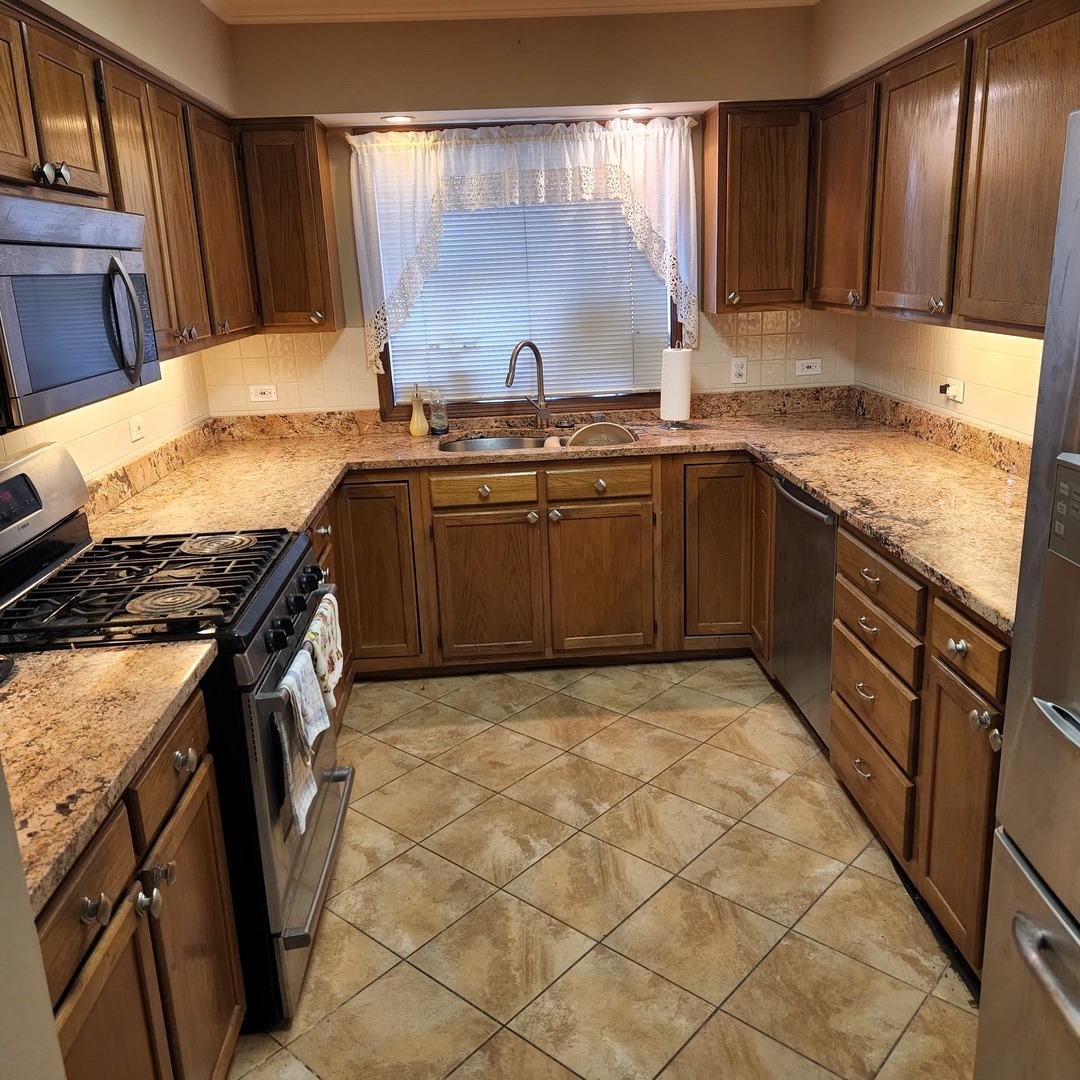 6441 W Warner Avenue #506, Chicago, IL 60634