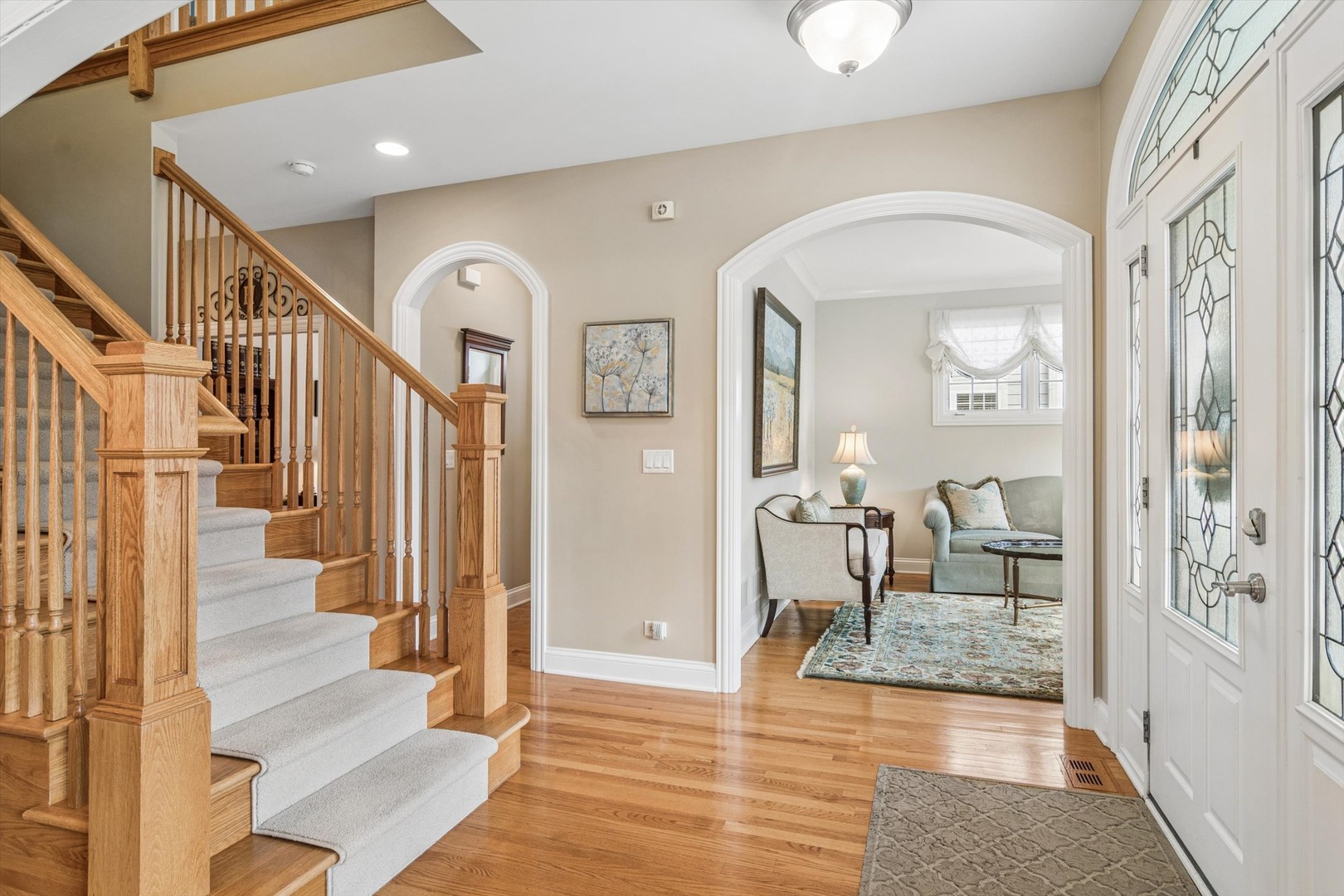 716 E Sunnyside Avenue, Libertyville, IL 60048