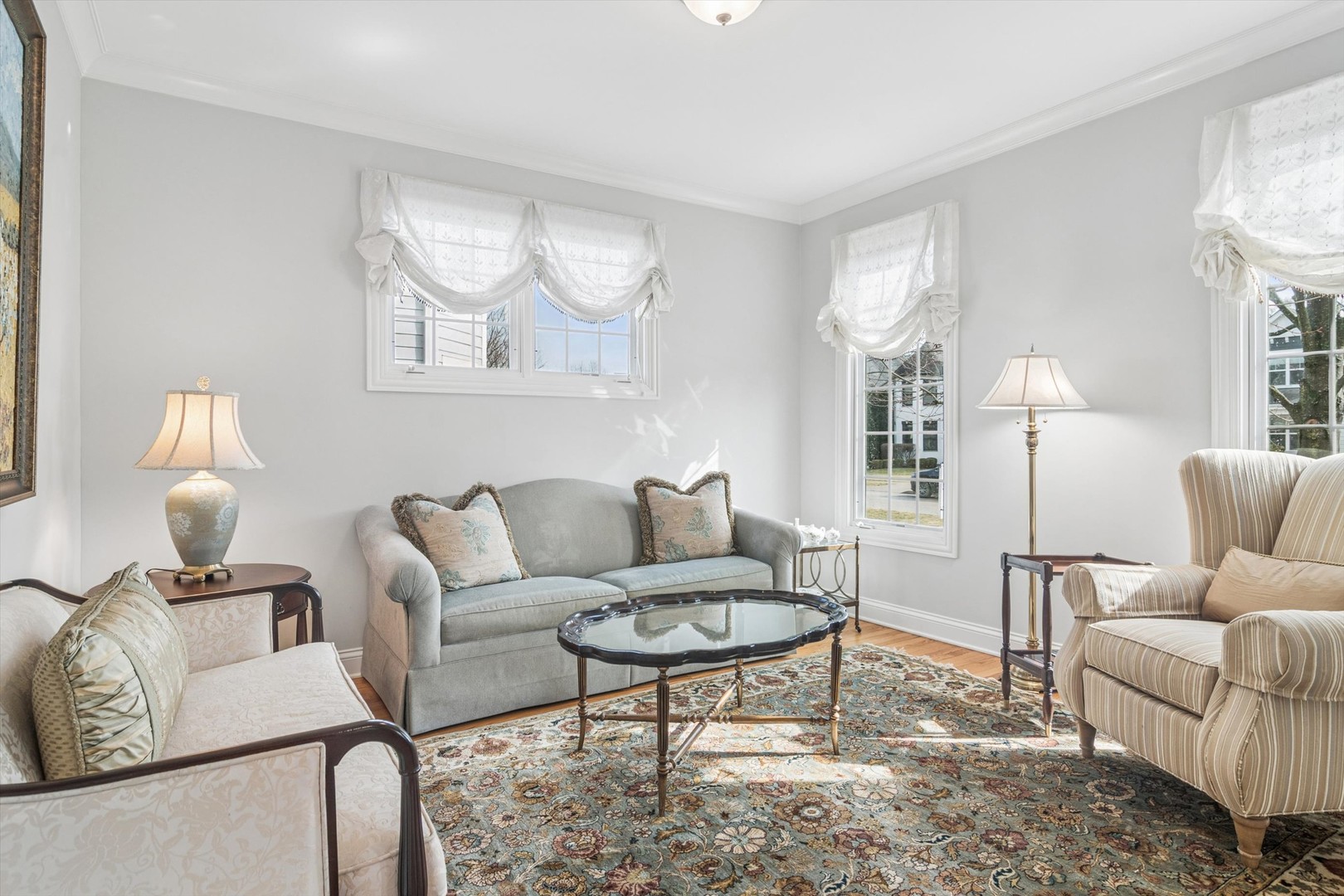 716 E Sunnyside Avenue, Libertyville, IL 60048