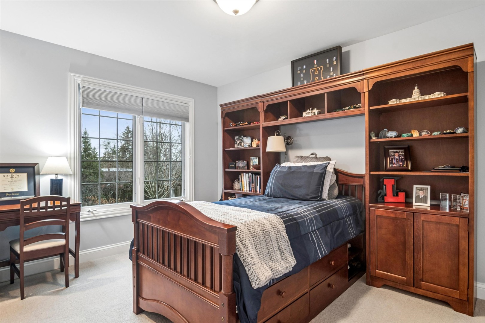 716 E Sunnyside Avenue, Libertyville, IL 60048