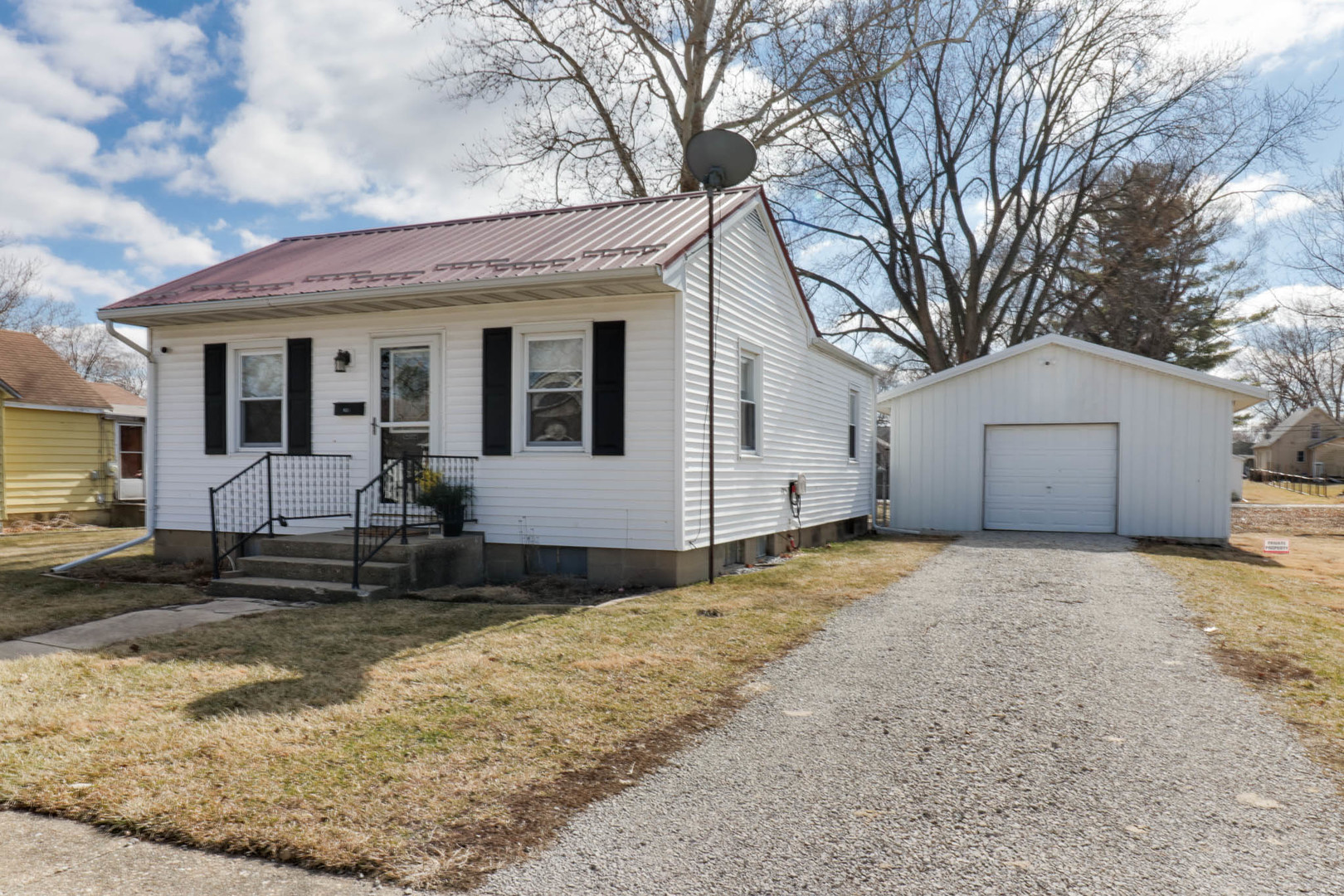 431 9TH Street, Lincoln, IL 62656