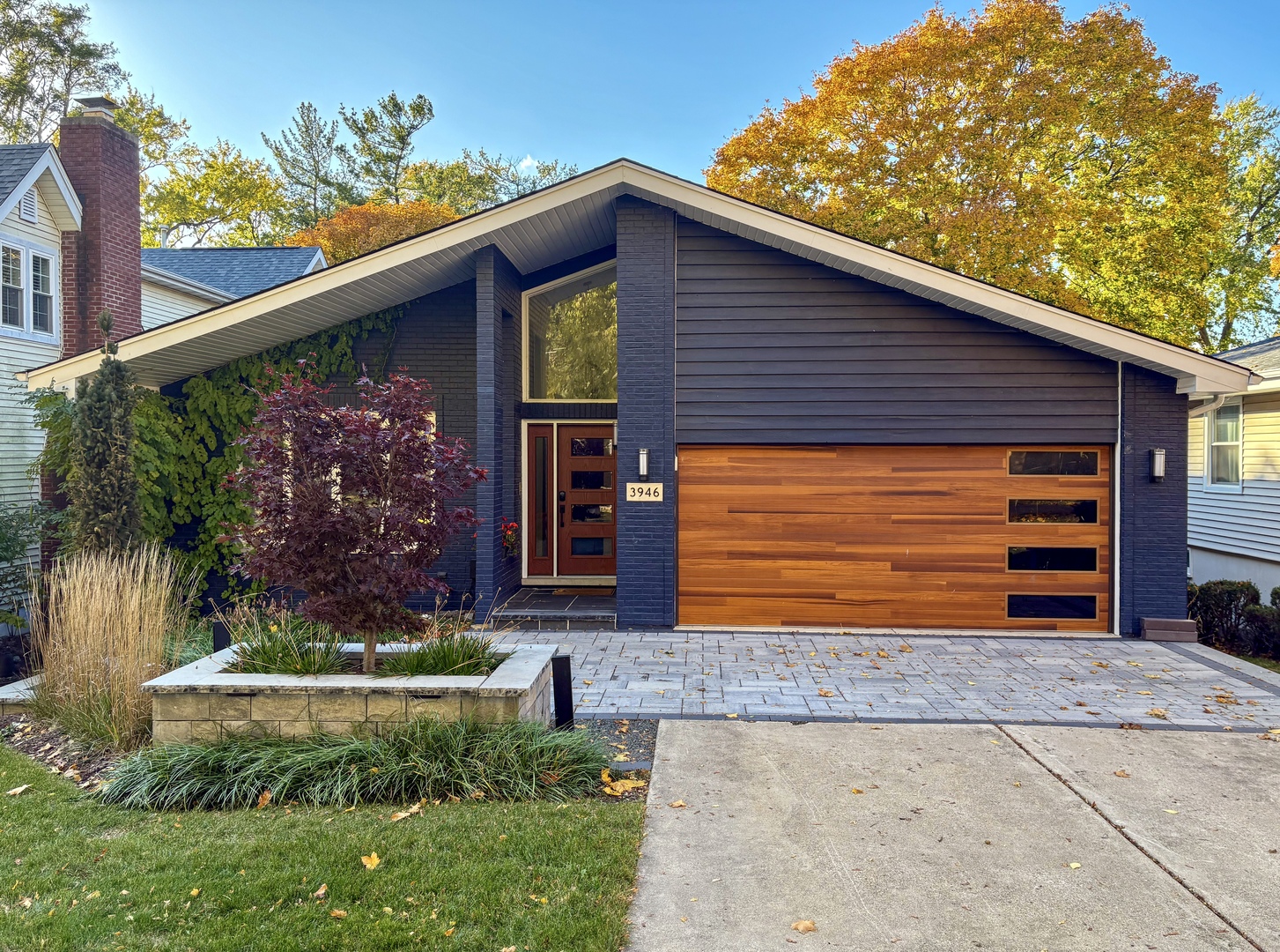 3946 Earlston Road, Downers Grove, IL 60515