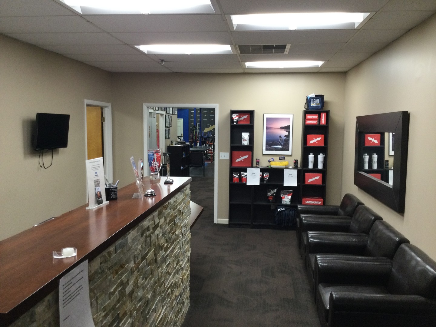 927 W Liberty Drive, Wheaton, IL 60187