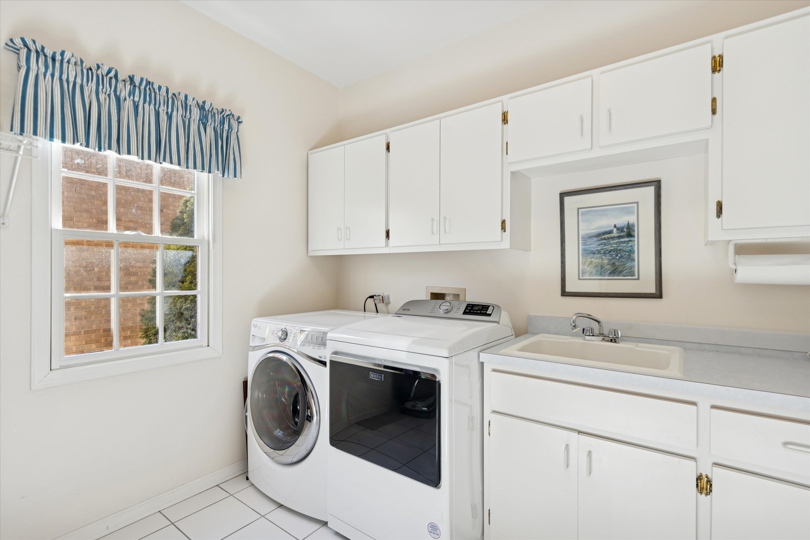 406 S Poplar Avenue, Elmhurst, IL 60126