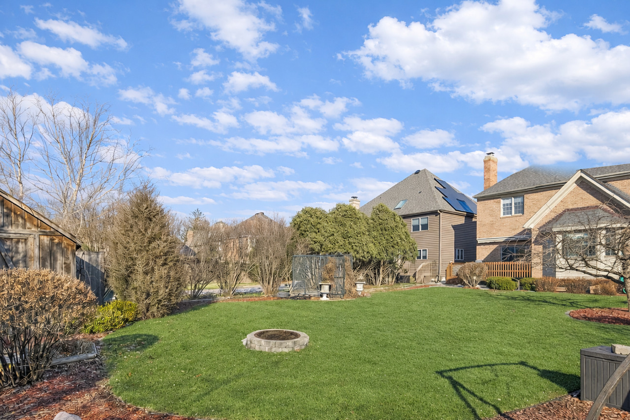 406 S Poplar Avenue, Elmhurst, IL 60126