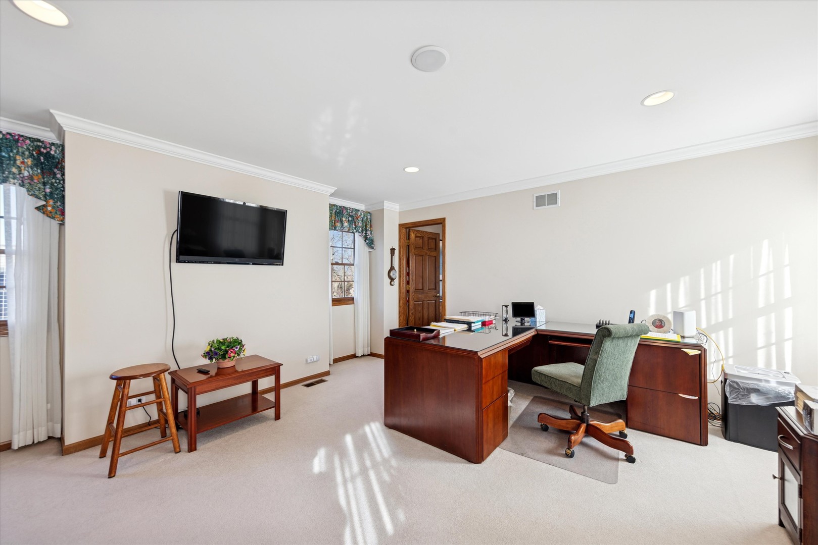 406 S Poplar Avenue, Elmhurst, IL 60126