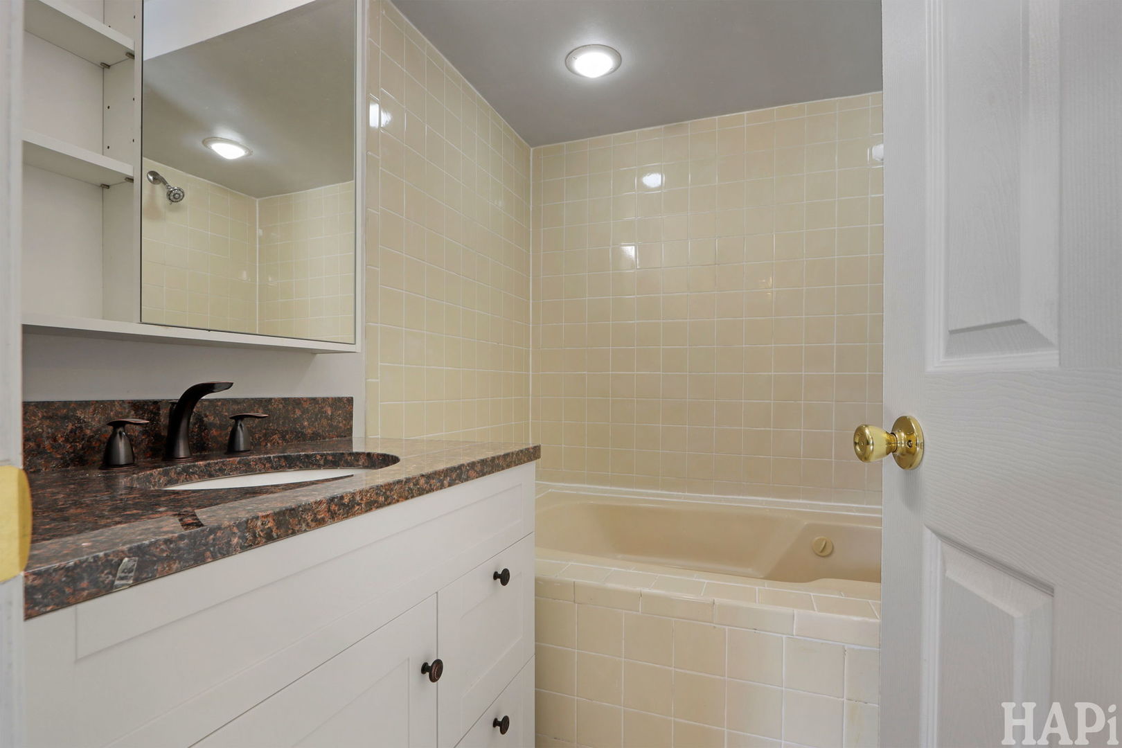 808 Central Park Drive, Round Lake Beach, IL 60073