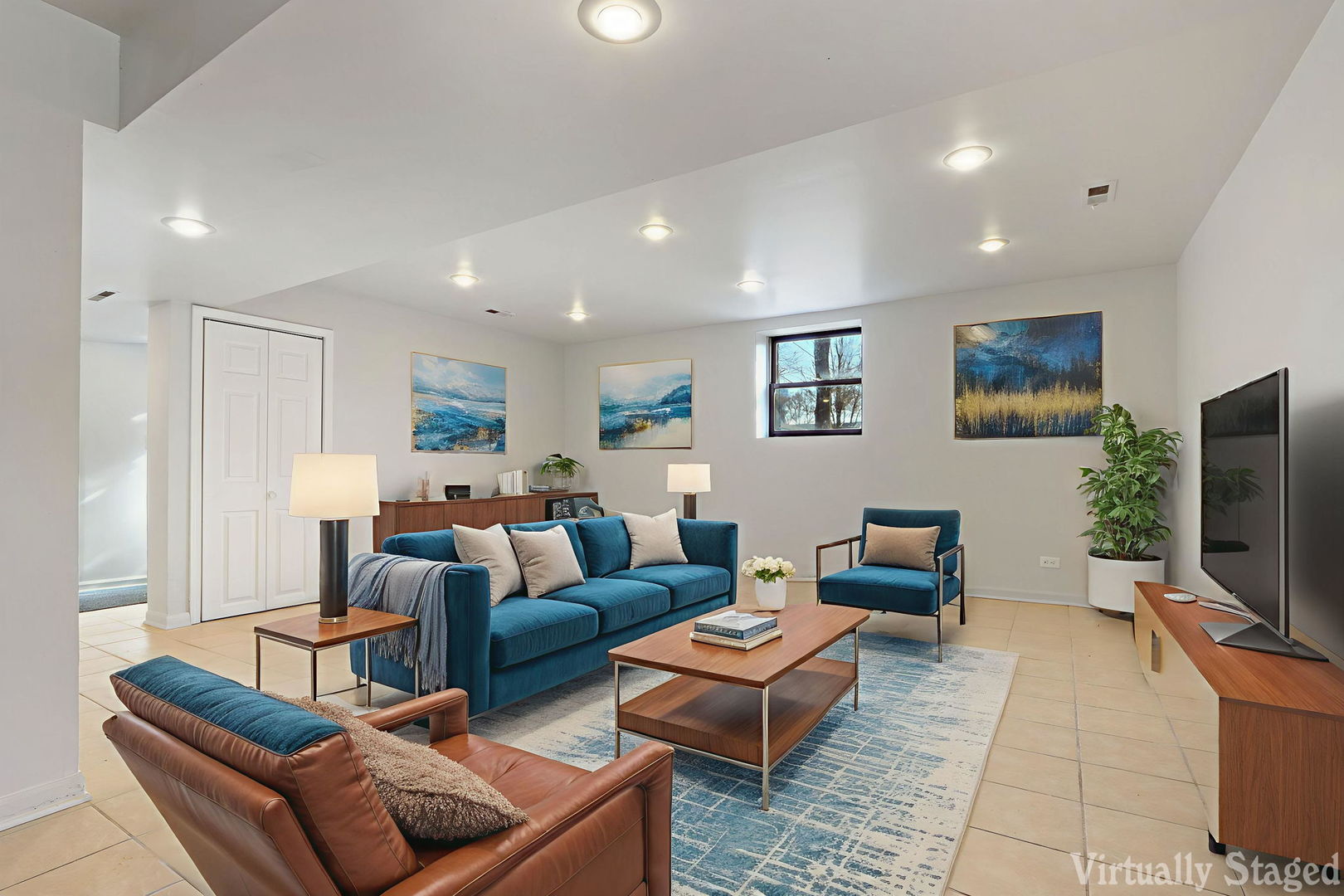 808 Central Park Drive, Round Lake Beach, IL 60073