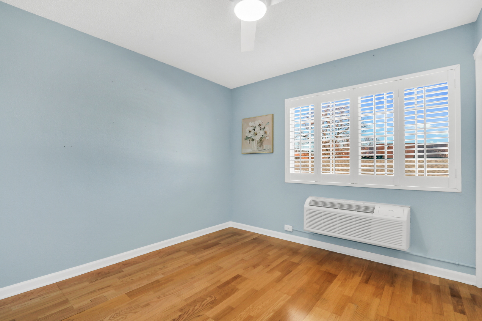 3130 W Monroe Street #201, Waukegan, IL 60085