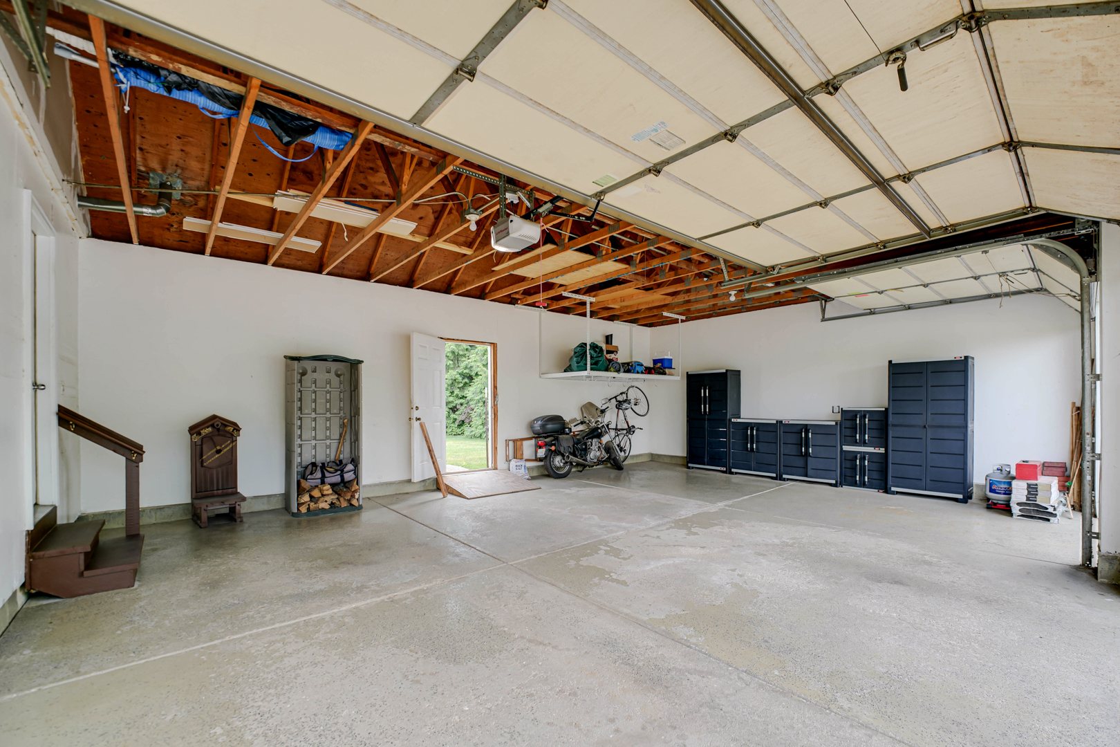 1405 Mallard Lane, Hoffman Estates, IL 60192