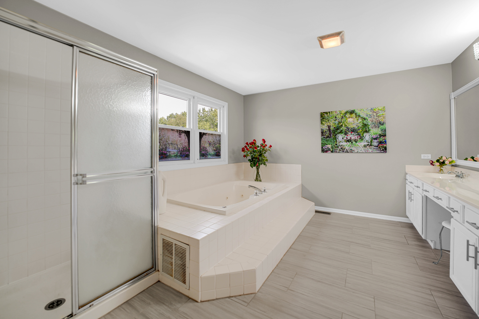 1405 Mallard Lane, Hoffman Estates, IL 60192