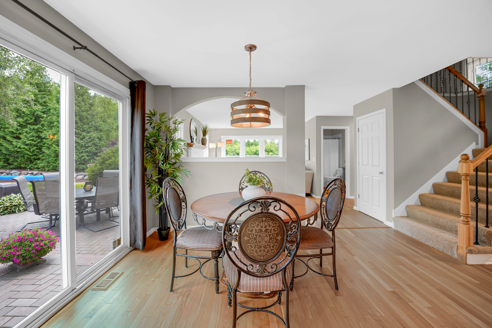 1405 Mallard Lane, Hoffman Estates, IL 60192