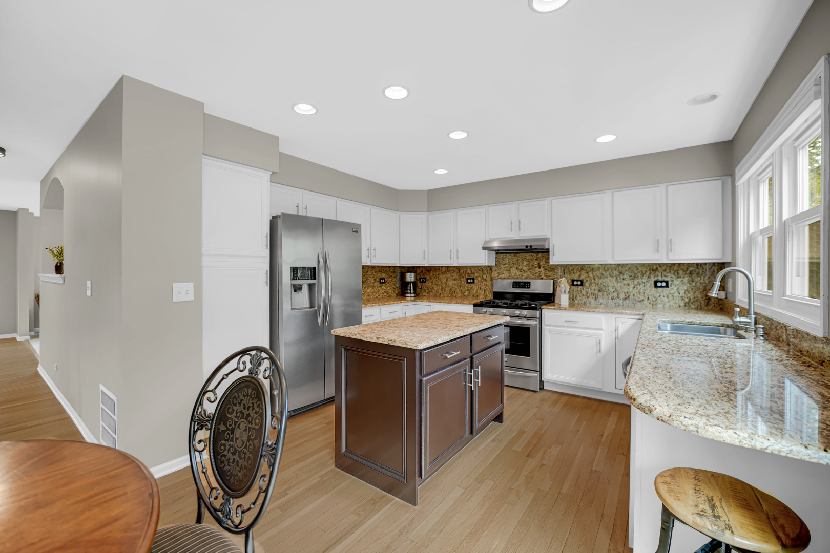 1405 Mallard Lane, Hoffman Estates, IL 60192