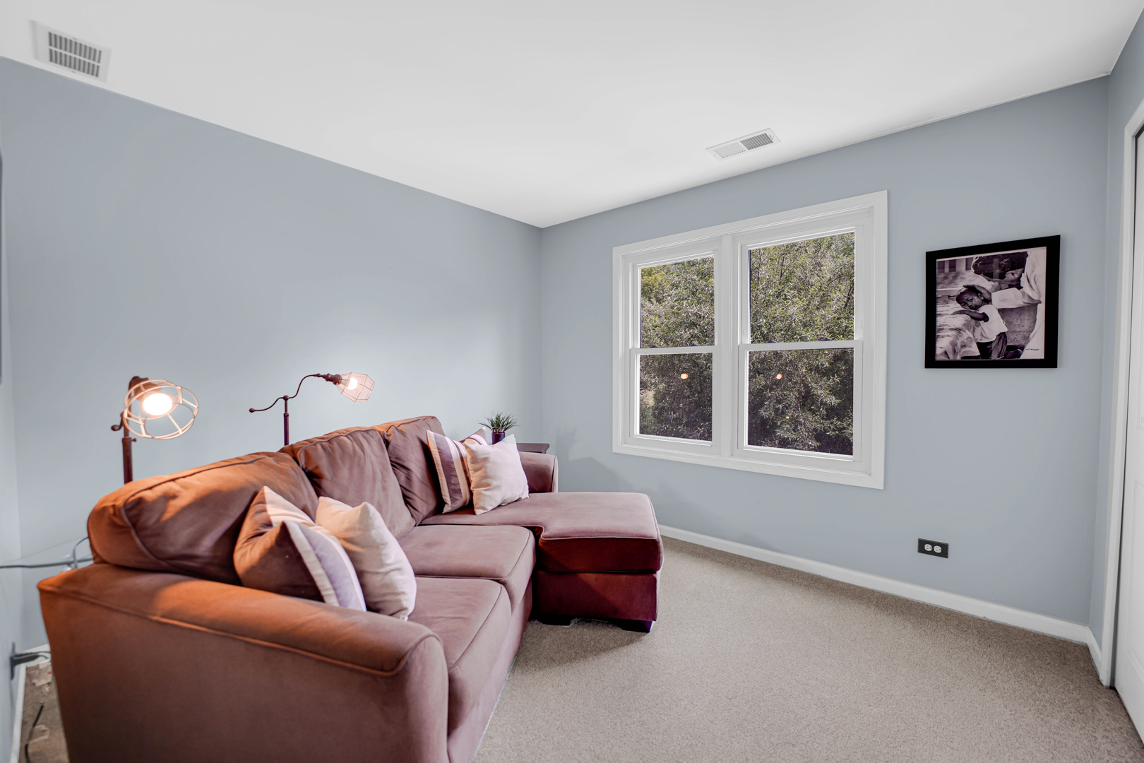 1405 Mallard Lane, Hoffman Estates, IL 60192