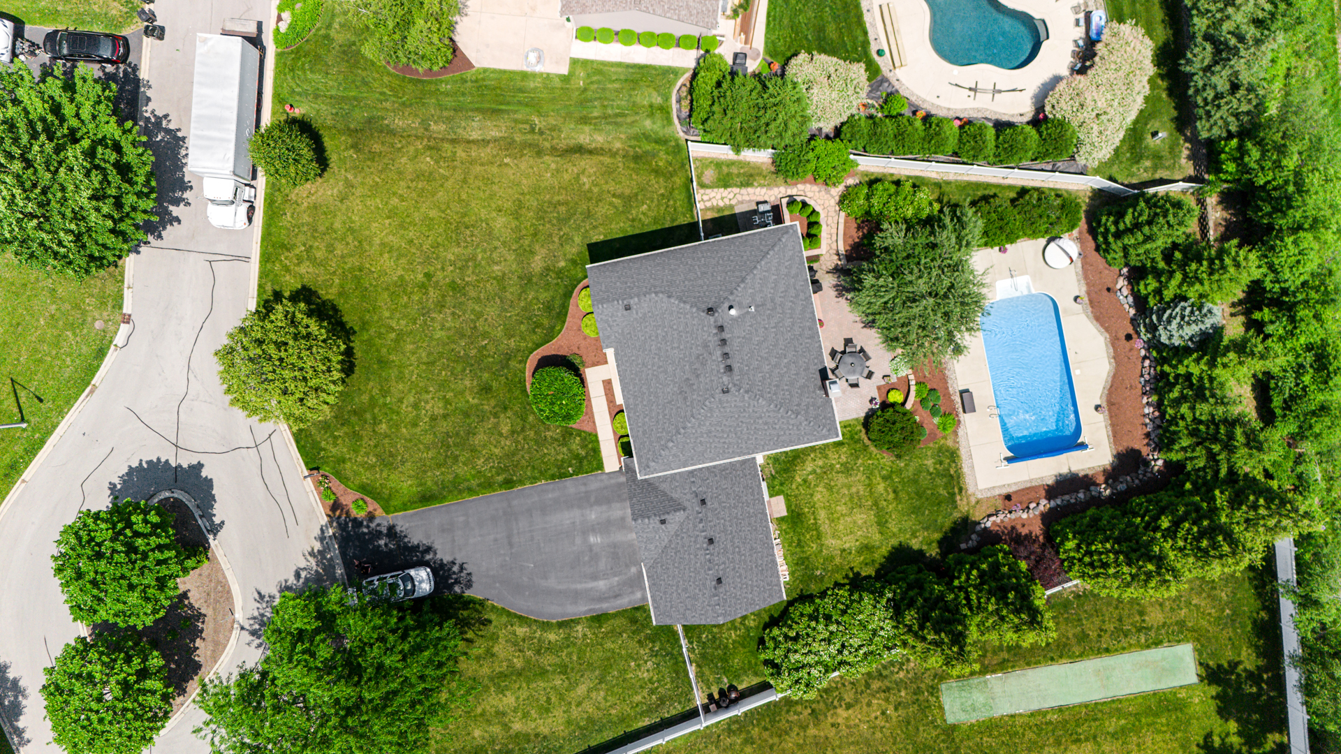 1405 Mallard Lane, Hoffman Estates, IL 60192