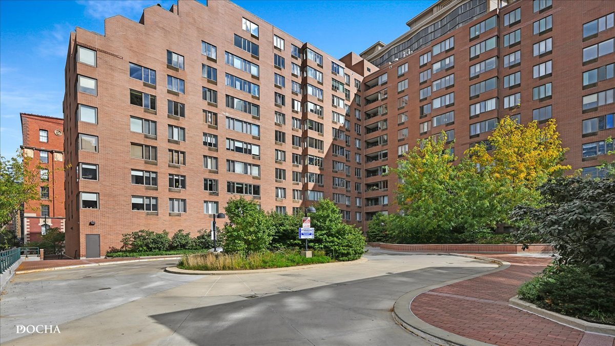 801 S Plymouth Court #809, Chicago, IL 60605