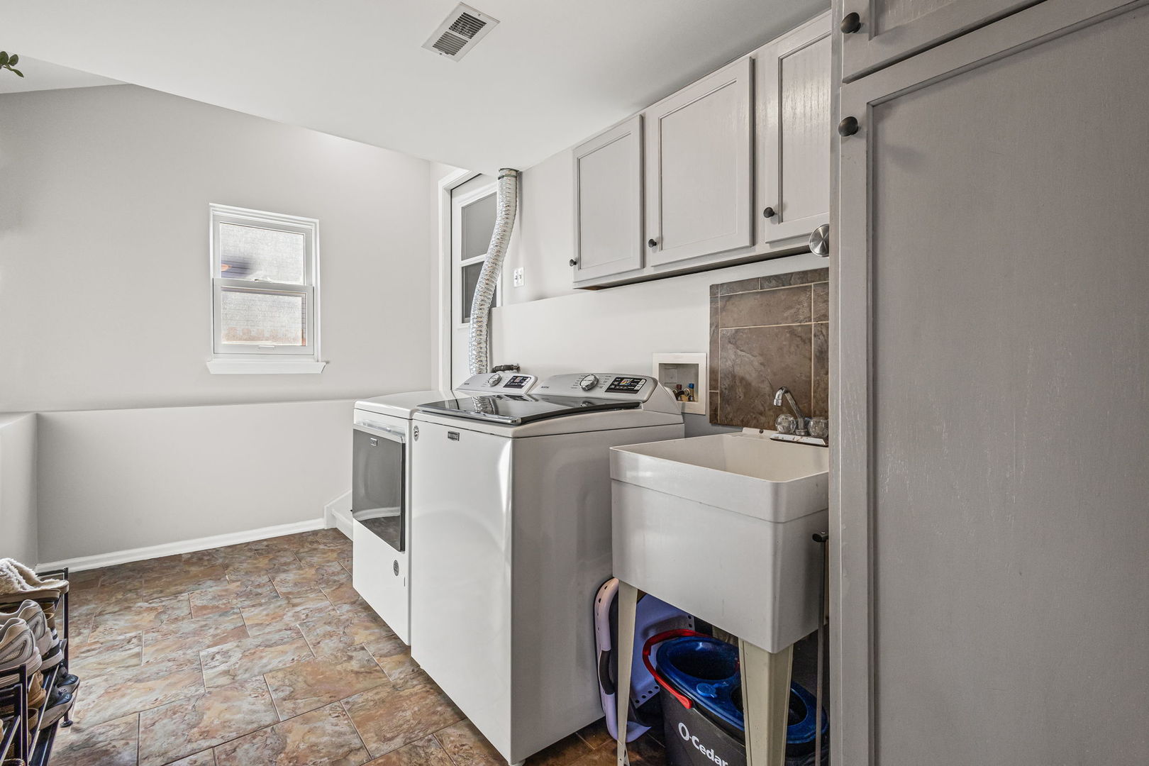 550 Doxbury Lane, New Lenox, IL 60451