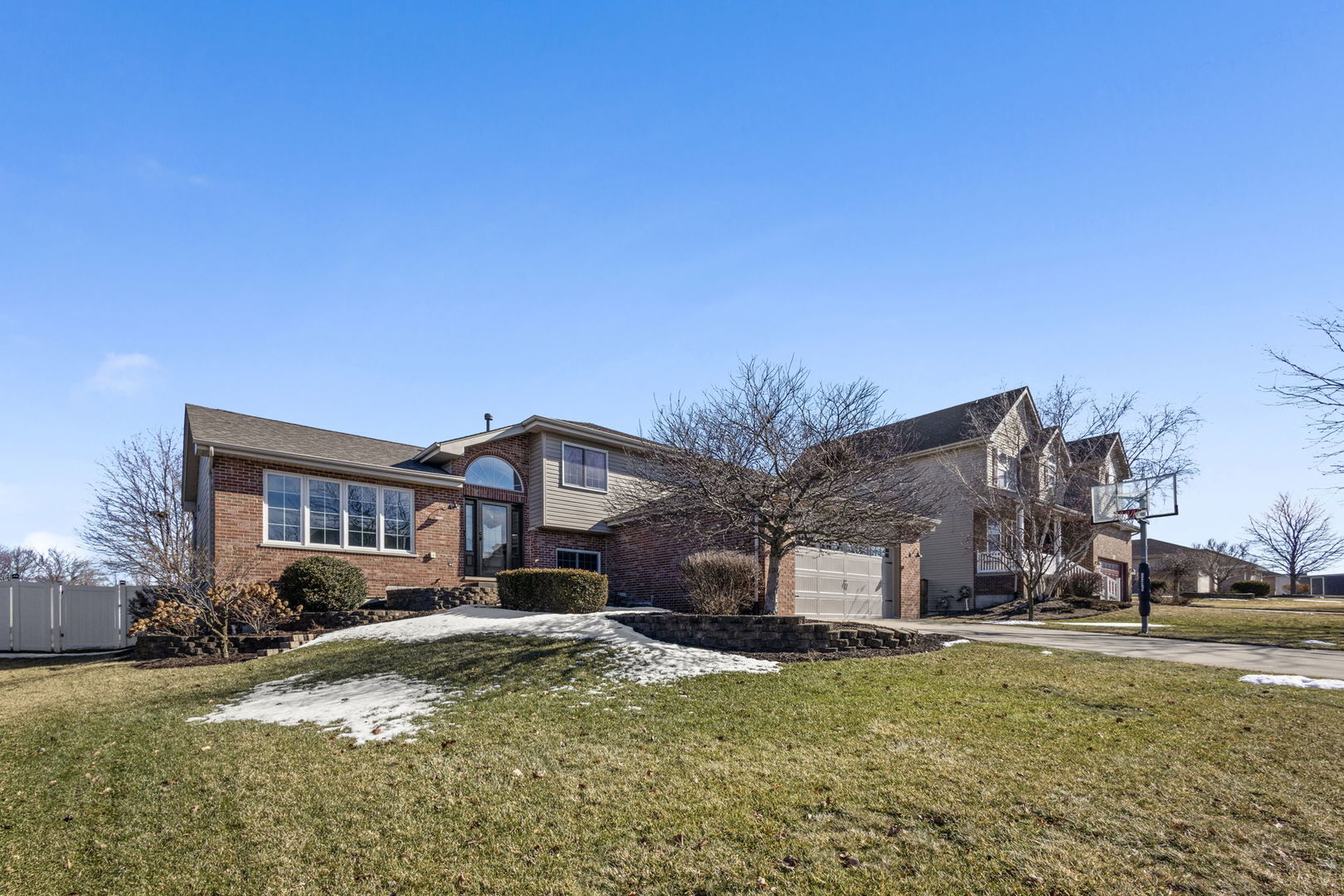 550 Doxbury Lane, New Lenox, IL 60451