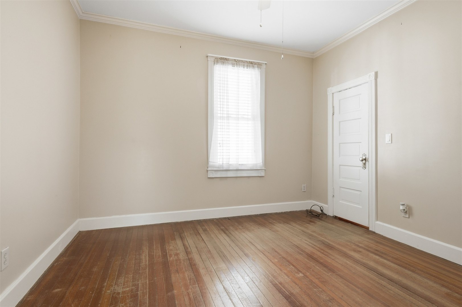 401 S Mclean Street, Bloomington, IL 61701