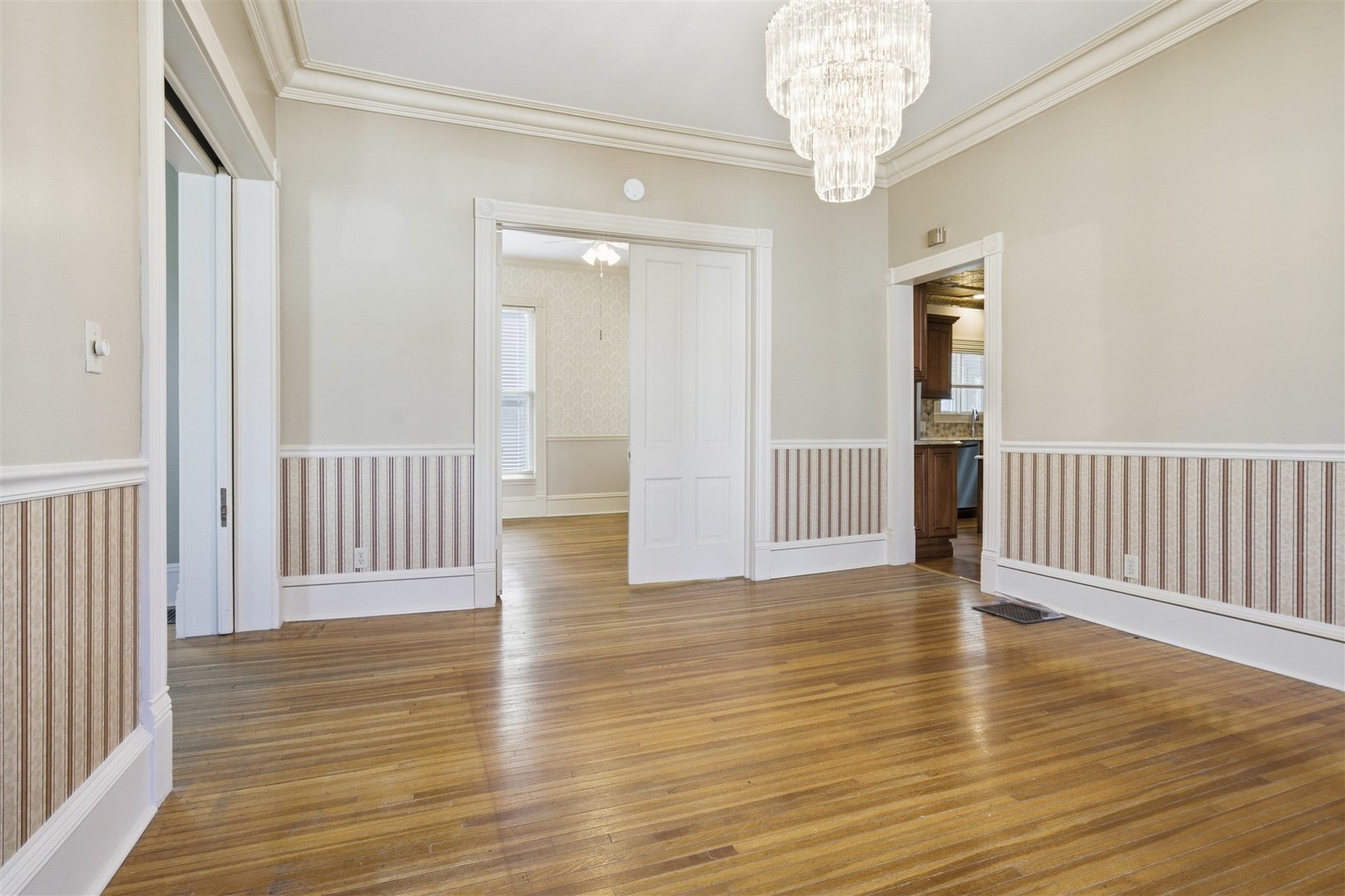 401 S Mclean Street, Bloomington, IL 61701