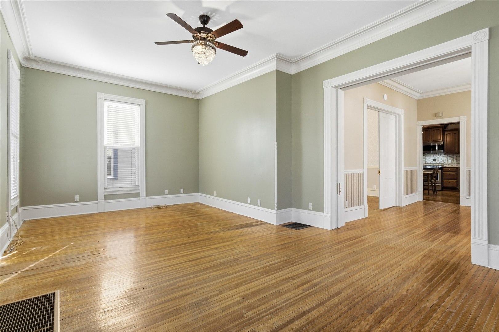 401 S Mclean Street, Bloomington, IL 61701