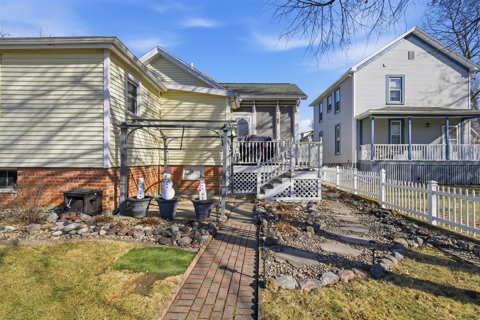 401 S Mclean Street, Bloomington, IL 61701