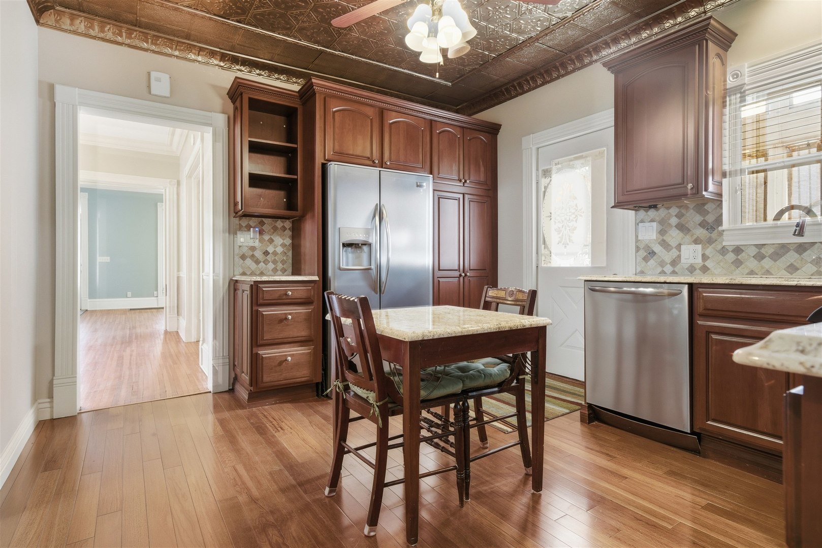 401 S Mclean Street, Bloomington, IL 61701