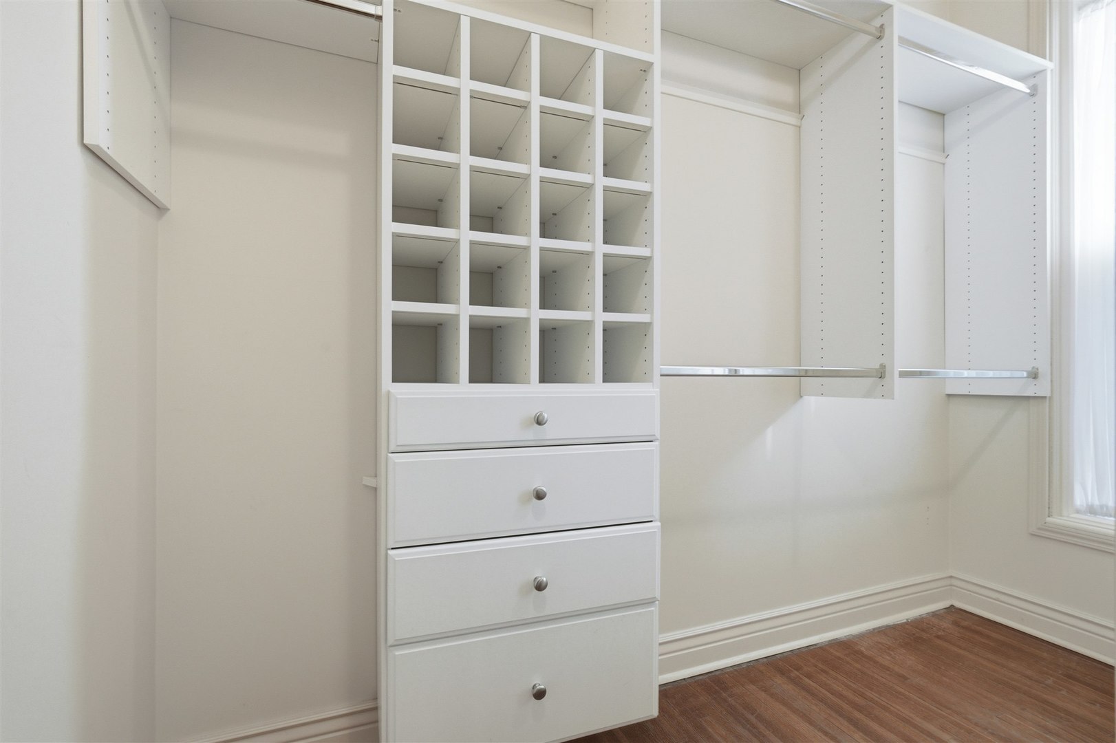 401 S Mclean Street, Bloomington, IL 61701