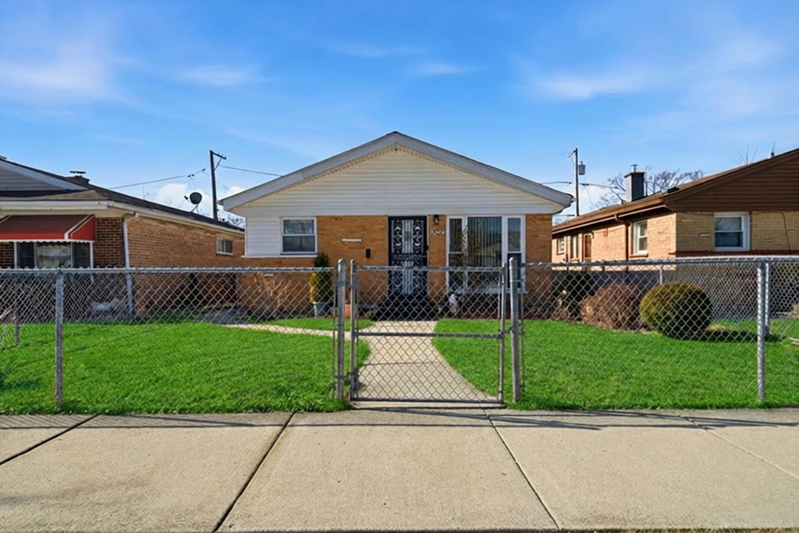 9532 S Green Street, Chicago, IL 60643