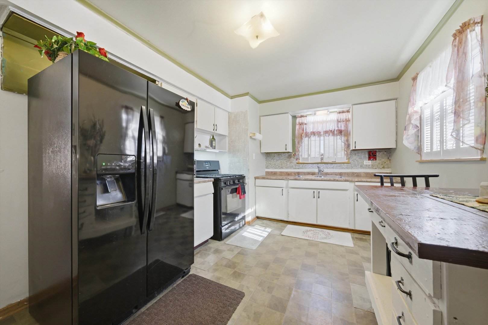 9532 S Green Street, Chicago, IL 60643