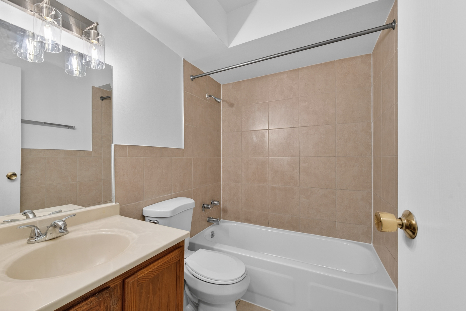 1493 N Winslowe Drive #104, Palatine, IL 60074