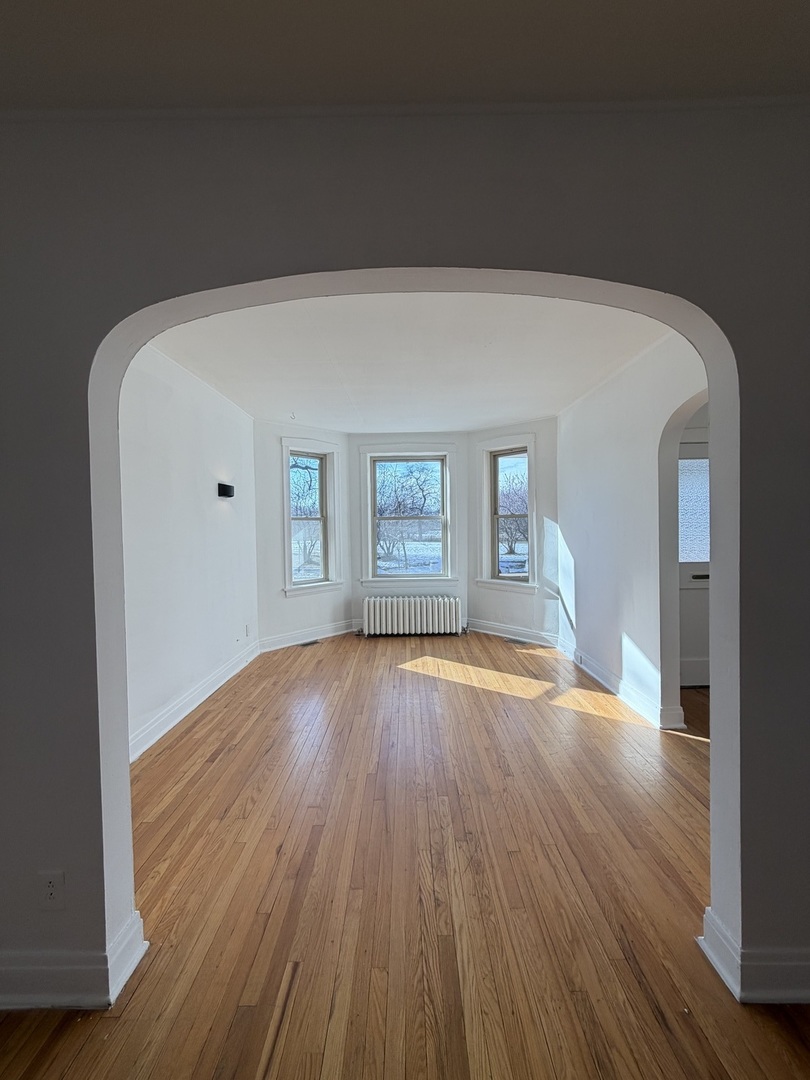 3737 S Damen Avenue, Chicago, IL 60608