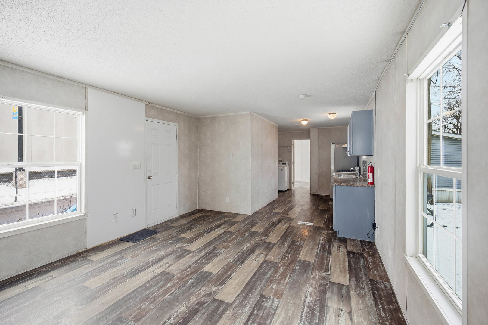 815 E Oakton St Street #311, Des Plaines, IL 60018